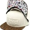 Woed | FLAMINGO - Snapback - Pet - Wit - A Fish Named Fred - Kurk -Liora Luxe Winkel 1045x1200 1