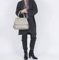 SALE BELUCIA Civenna Dames Handtas - Schoudertas Kalfsleer Lichtgrijs -Liora Luxe Winkel 1187x1200