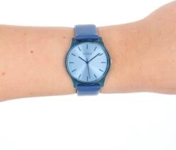OOZOO Timepieces - Klassiek Blauwe Horloge Met Klassiek Blauwe Leren Band - C11143 8 OOZOO Timepieces - Klassiek Blauwe Horloge Met Klassiek Blauwe Leren Band - C11143 -Liora Luxe Winkel 1200x1026 1