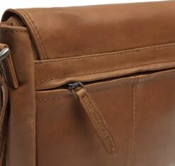 Chesterfield Schoudertas Coco Cognac -Liora Luxe Winkel 1200x1141 1
