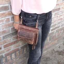 Leather Design Leren Schoudertasje / Heuptasje Groen 16 Leather Design Leren Schoudertasje / Heuptasje Groen -Liora Luxe Winkel 1200x1200 181