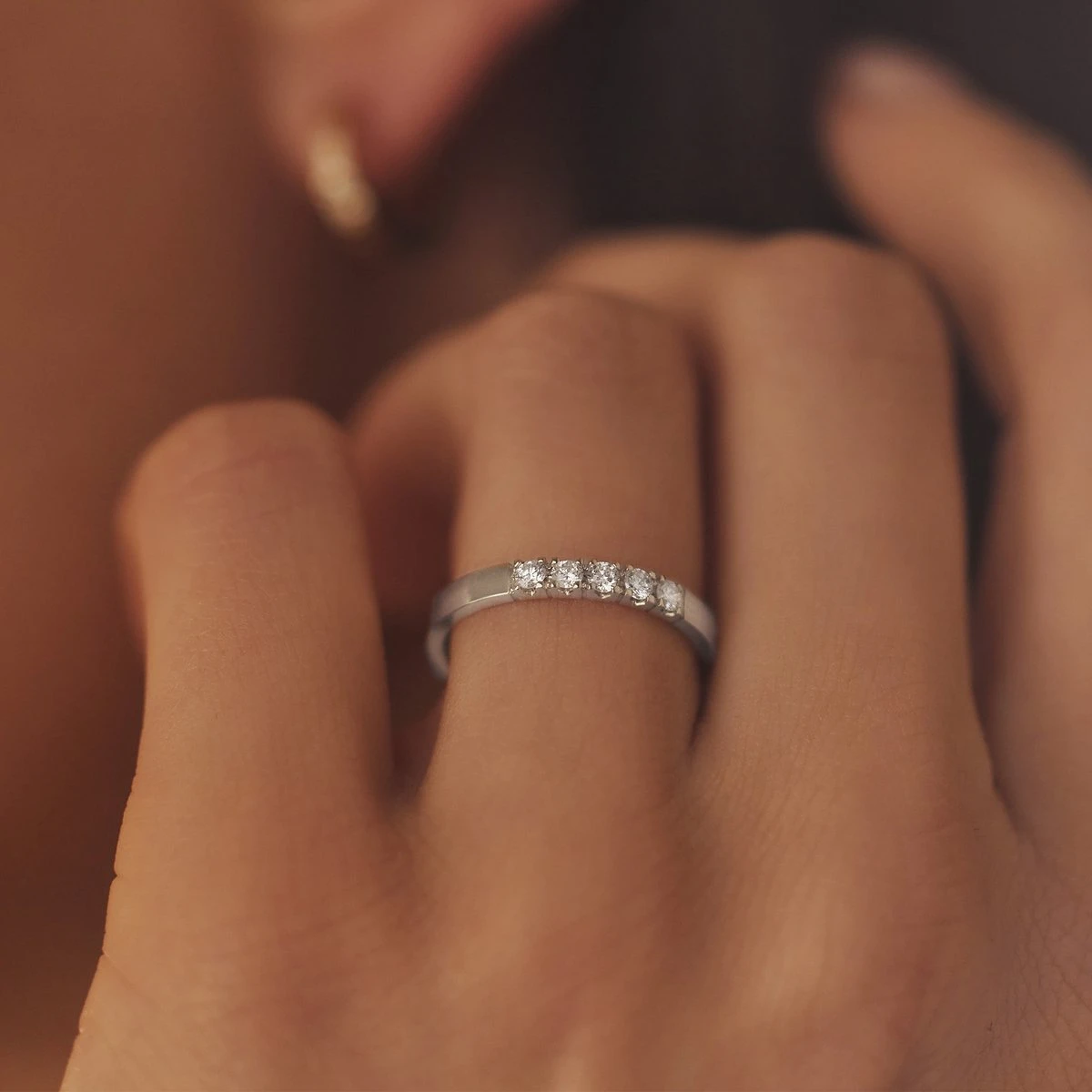 Isabel Bernard De La Paix Madeline 14 Karaat Witgouden Ring | Diamant 0.20 Ct | - Witgoudkleurig 6 Isabel Bernard De La Paix Madeline 14 Karaat Witgouden Ring | Diamant 0.20 Ct | - Witgoudkleurig - Afbeelding 4