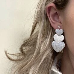 Three Heart / Hart Oorbellen | Zilverkleurig | 4,9 X 2,7 Cm | Fashion Favorite -Liora Luxe Winkel 1200x1200 399