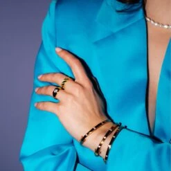 Rebelle Amsterdam - Dames Armband - Gouden Armband - Zirkonia Bangle - Diamanten Armband -Liora Luxe Winkel 1200x1200 461