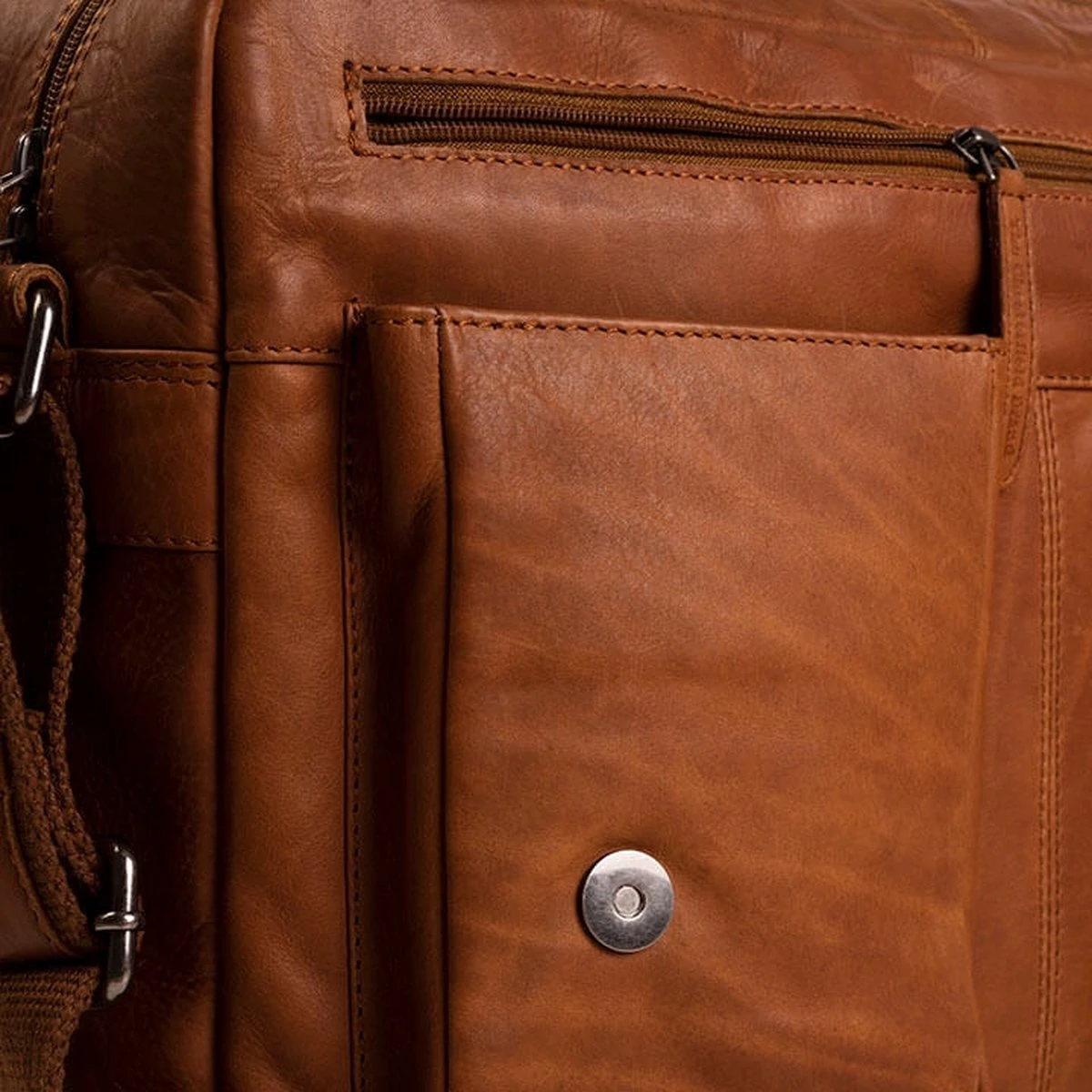 Chesterfield Schoudertas Met Overslag 15.6'' Cairns Cognac 5 Chesterfield Schoudertas Met Overslag 15.6'' Cairns Cognac - Afbeelding 3