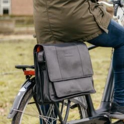 New Looxs By Chesterfield Leren Fietstas / Schoudertas Gent 15.6'' Zwart -Liora Luxe Winkel 1200x1200 706