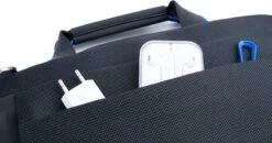 Nava Design Cross Briefcase Slim Schoudertas 15.6'' Black/Blue 16 Nava Design Cross Briefcase Slim Schoudertas 15.6'' Black/Blue -Liora Luxe Winkel 1200x630 3