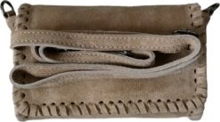 Tas - Schoudertas - Cross Body - Suede - Zand - Afneembare/verstelbare Schouderriem - Boho - Lente - Zomer - Trend -Liora Luxe Winkel 1200x665