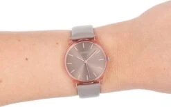 OOZOO Timepieces - Rosé Kleurige Horloge Met Taupe Leren Band - C11144 -Liora Luxe Winkel 1200x751