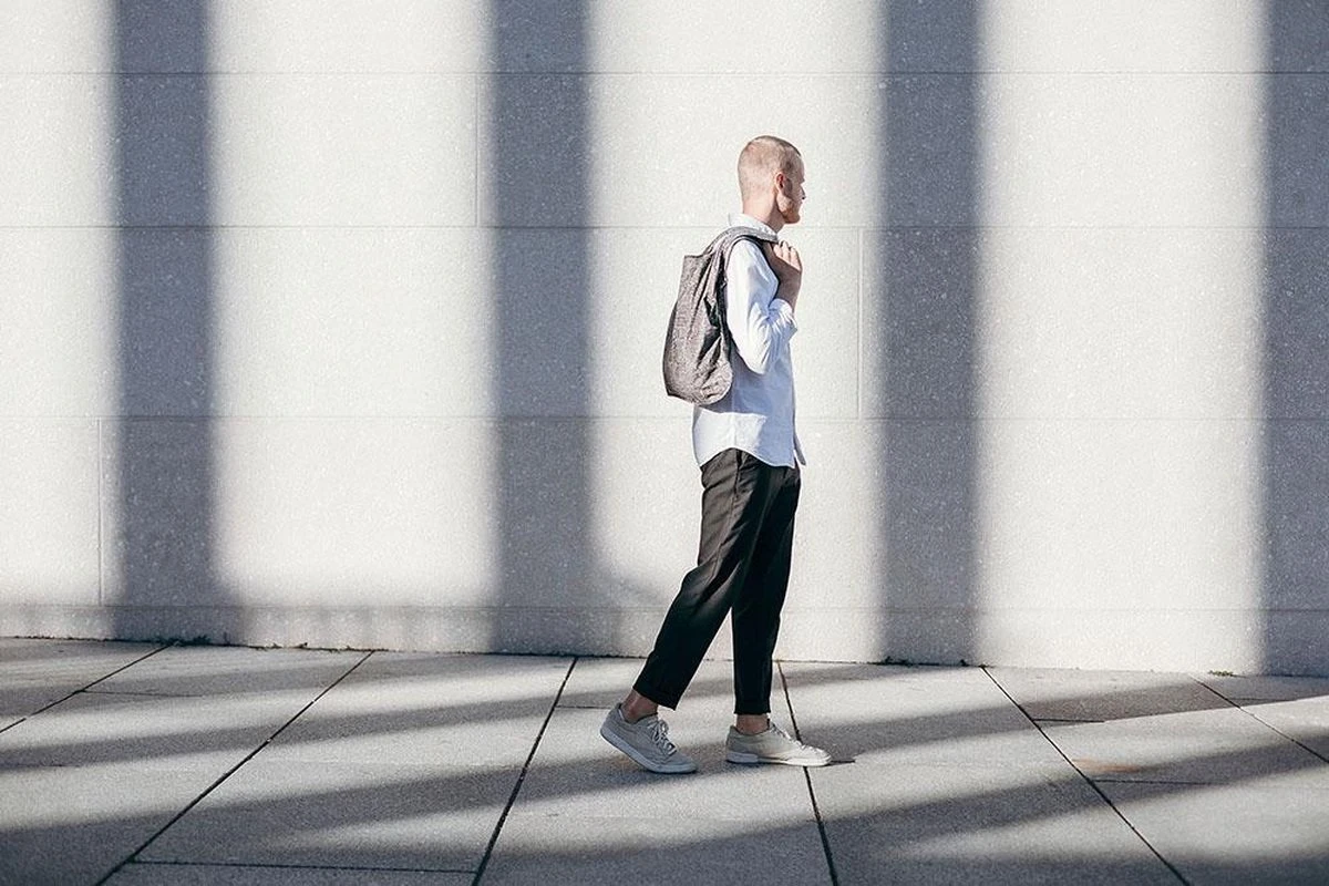 Notabag Rugzak / Shopper Hello World Grijs/Zwart 10 Notabag Rugzak / Shopper Hello World Grijs/Zwart - Afbeelding 8