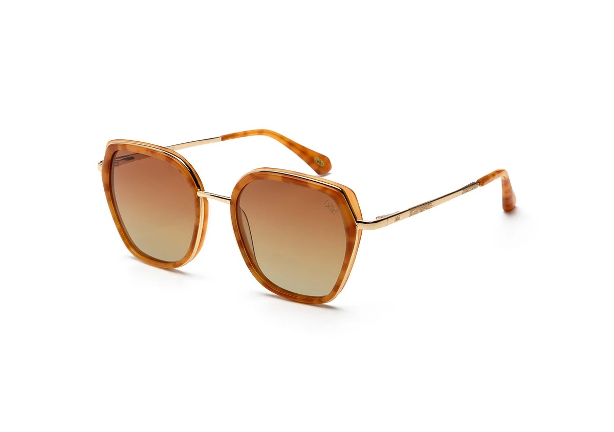 IKKI DONNA 73-20 Dames Zonnebril - Handgemaakt - Plantaardig Acetaat - Gepolariseerd - Oranje Turtle - Gradiënt Bruin 4 IKKI DONNA 73-20 Dames Zonnebril - Handgemaakt - Plantaardig Acetaat - Gepolariseerd - Oranje Turtle - Gradiënt Bruin - Afbeelding 2