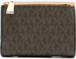 Michael Kors Medium Handtas Carmen - Bruin 12 Michael Kors Medium Handtas Carmen - Bruin -Liora Luxe Winkel 1200x930
