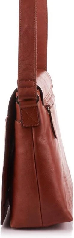 Chesterfield Schoudertas Met Overslag Marley A4 15.6'' Cognac -Liora Luxe Winkel 376x1200