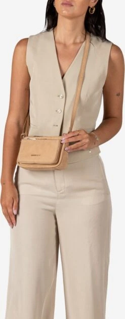 Burkely Still Selene Dames Crossbody Tas - Beige -Liora Luxe Winkel 472x1200