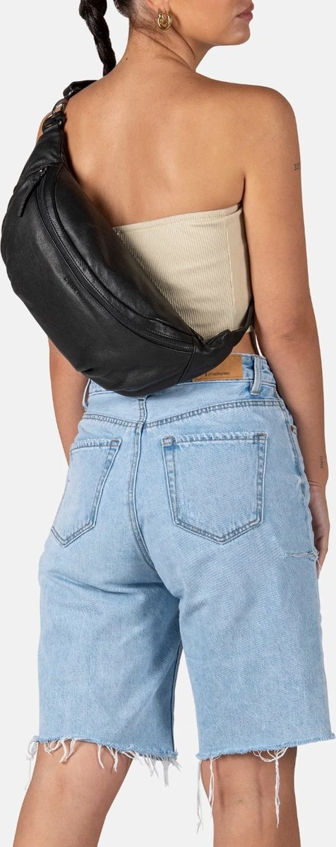Burkely Just Jolie Dames Oversized Bumbag Heuptas - Zwart 8 Burkely Just Jolie Dames Oversized Bumbag Heuptas - Zwart - Afbeelding 6