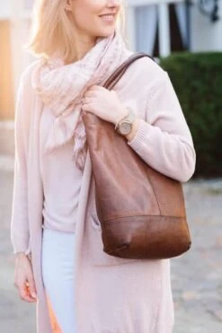 Justified Leren Shopper Met Etui Bruin -Liora Luxe Winkel 800x1200 21