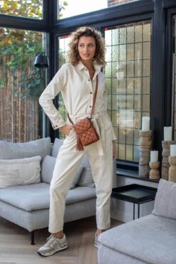 Chabo Bags - Milano Mover - Crossbodytas -Leer - Bruin 12 Chabo Bags - Milano Mover - Crossbodytas -Leer - Bruin -Liora Luxe Winkel 800x1200 7