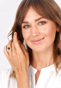 Elli PREMIUM Dames Ring Dames Bandring Elegant Met Lapis Lazuli Edelsteen Van Verguld 925 Sterling Zilver -Liora Luxe Winkel 831x1200 52