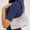 Guess Hand- En Schoudertas Silver STUK -Liora Luxe Winkel 890x1200