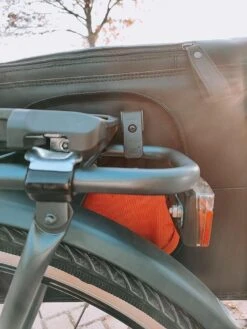 New Looxs By Chesterfield Leren Fietstas / Schoudertas Gent 15.6'' Zwart -Liora Luxe Winkel 900x1200 24