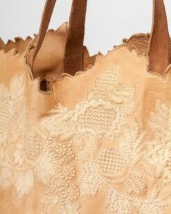 Betsy Leren Shopper Mostaza 11 Betsy Leren Shopper Mostaza -Liora Luxe Winkel 959x1200